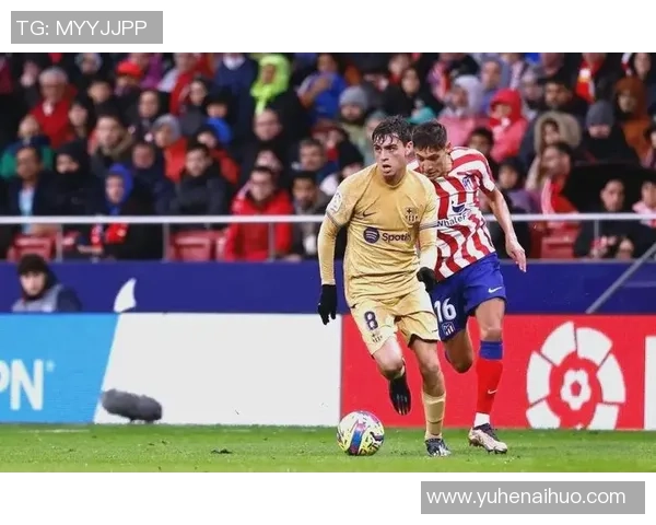 足球世界前腰的艺术与技巧解析：如何成为场上最具创造力的球员